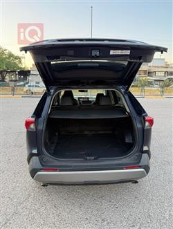 تۆیۆتا ڕاڤ 4